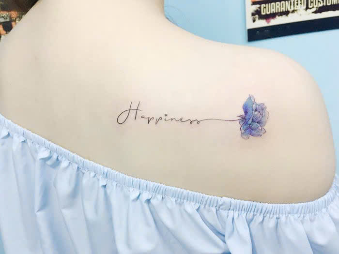 Mẫu hình xăm hoa hồng xanh với thiết kế tối giản và đẹp mắt