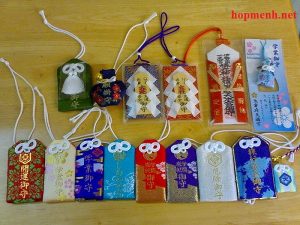 mua-bua-omamori-co-linh-khong-co-tot-khong