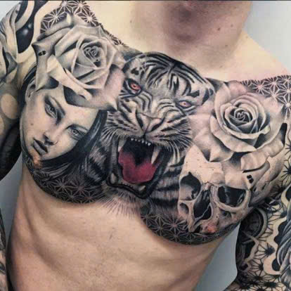 Mẫu tattoo full ngực nổi bật với phong cách độc đáo