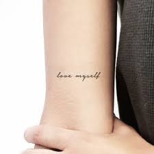 hình xăm love myself đáng yêu ở cẳng tay